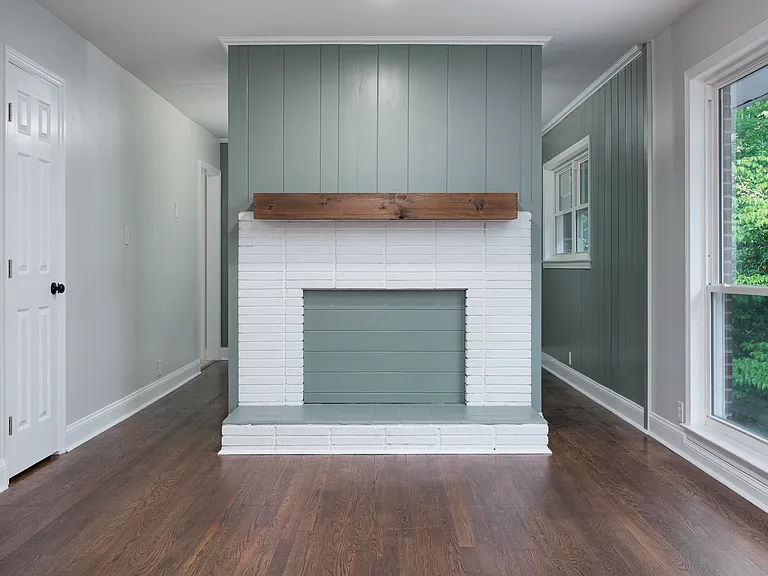 2319 Buena Vista Dr — Photo 3