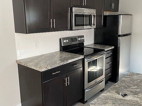 kitchen- expresso cabinets