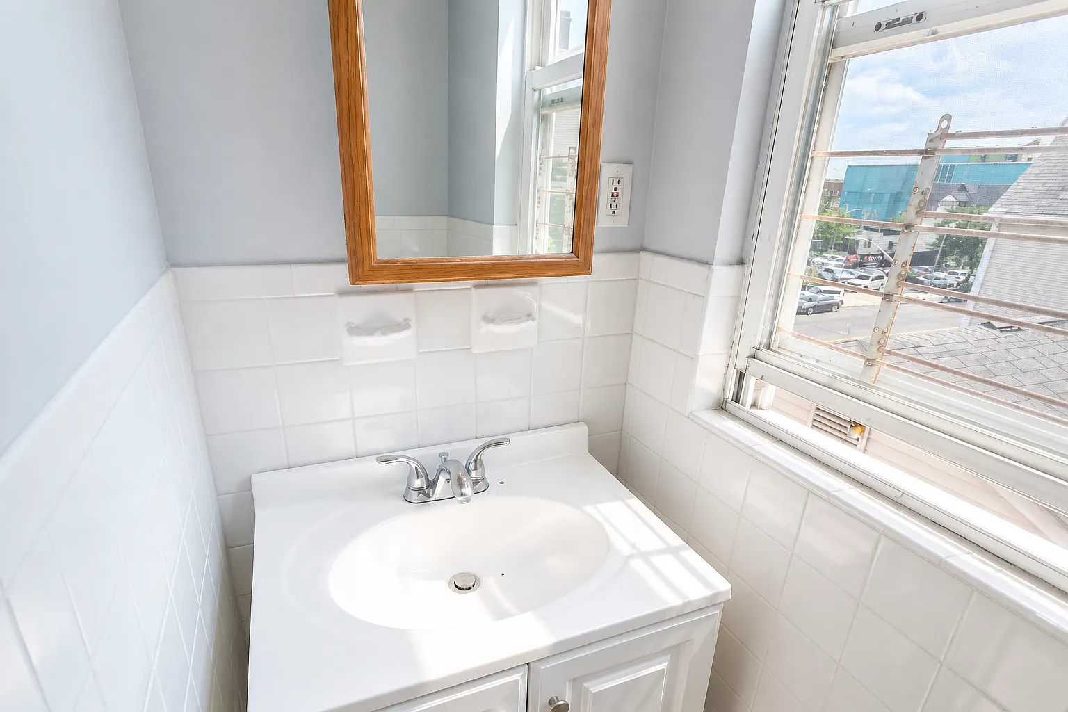 3 bed, $1,800 — Photo 3