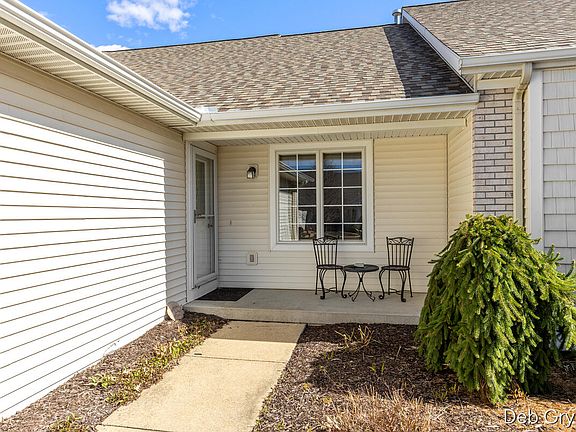 3rd image of 8308 Ridgestone Dr SW