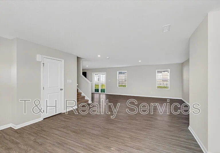 40 N Fairfield Dr — Photo 8