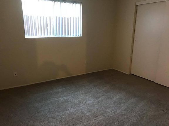 2nd image of 2642 44th St APT 4