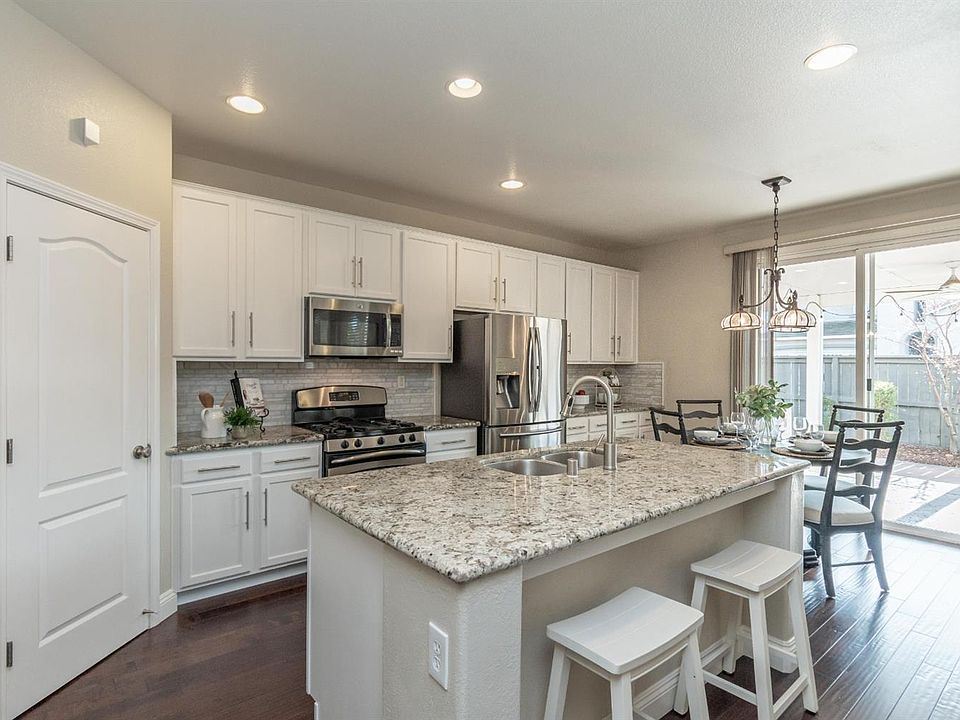 1st image of 1625 Snapdragon Ln