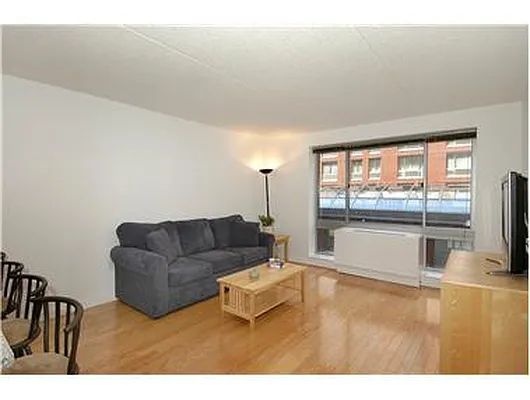 Rented by Douglas Elliman | media 17