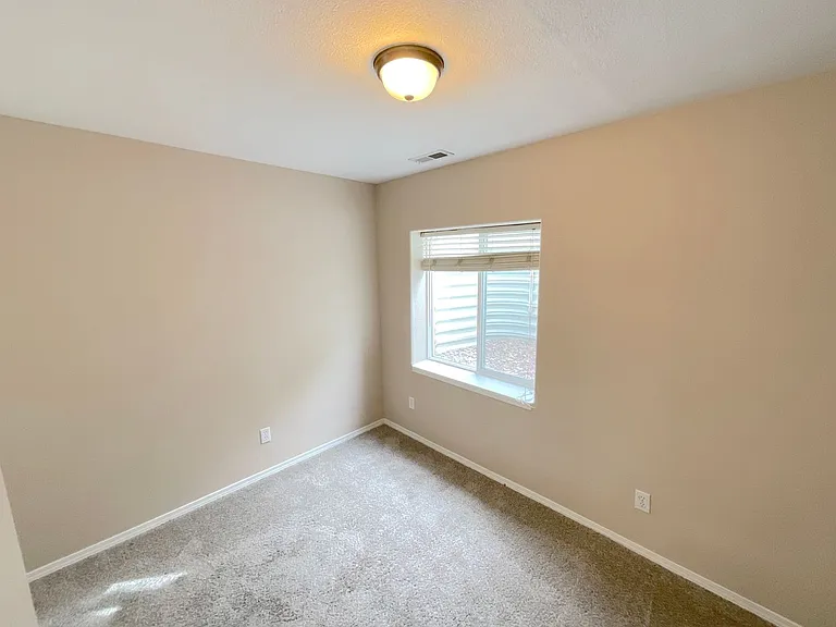 9180 Red Columbine Dr — Photo 31