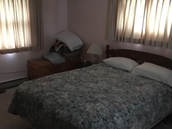 Master bedroom 14 x 15