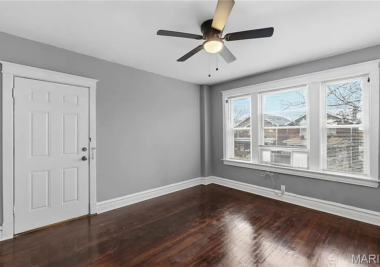 4234 Dewey Ave — Photo 4