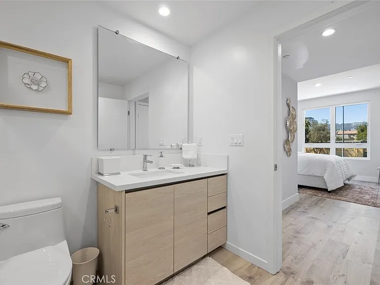 5820 La Mirada Ave #401 — Photo 45