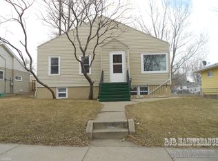 425 1/2 N 16th St, Bismarck, ND 58501