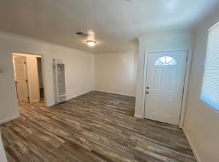 3185 W McKinley Ave #B, Fresno, CA 93722
