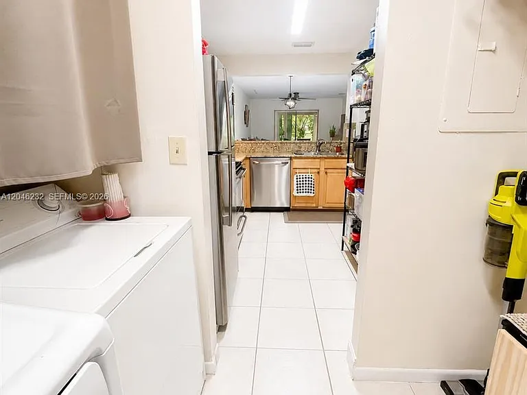7954 NW 41st Ct — Photo 13
