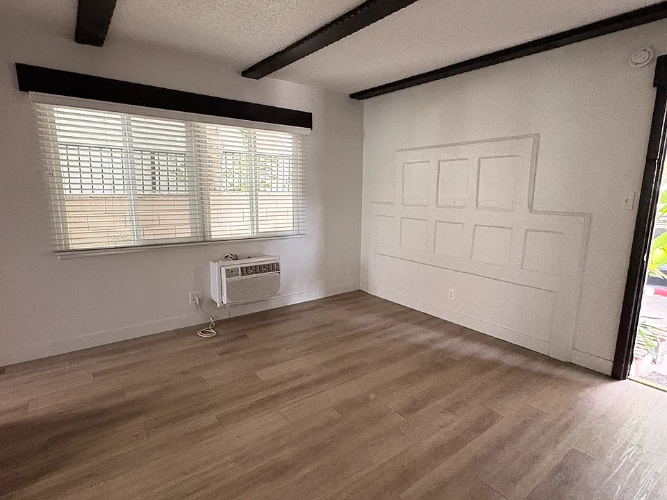 2020 W Olive Ave #10