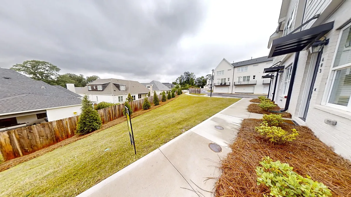 Building Photo - 2106 Moores Mill Rd #404