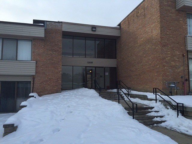 1st image of 1205 N Sterling Ave Unit 207