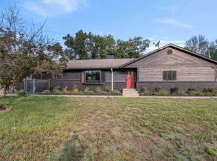 45322 Winchester Cir, Mattawan, MI 49071