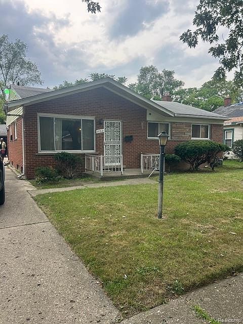 1st image of 3752 Williams St