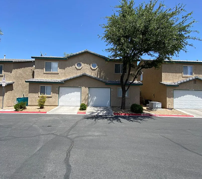 5264 Sacha Way