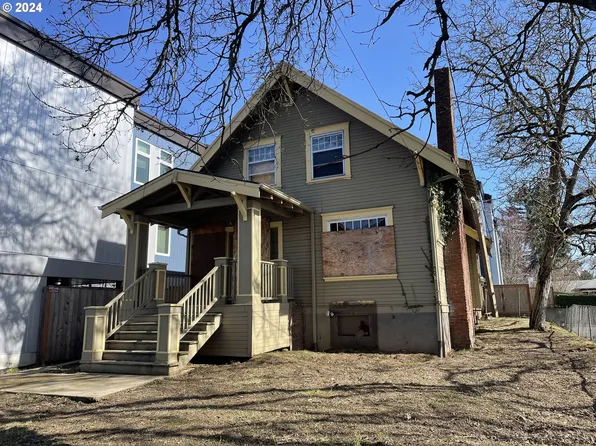 8106 N Interstate Ave, Portland, OR 97217