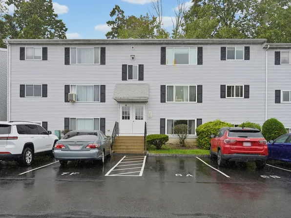 5455 N Main St APT 6F, Fall River, MA 02720