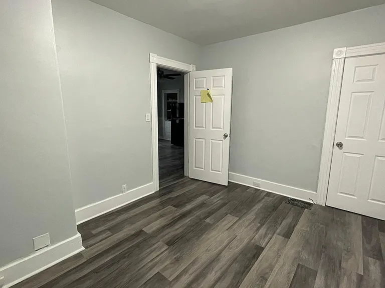 12 Scrimgeour Rd #1 — Photo 6