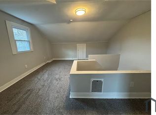 1026 1/2 Grand Ave, Pittsburgh, PA 15212