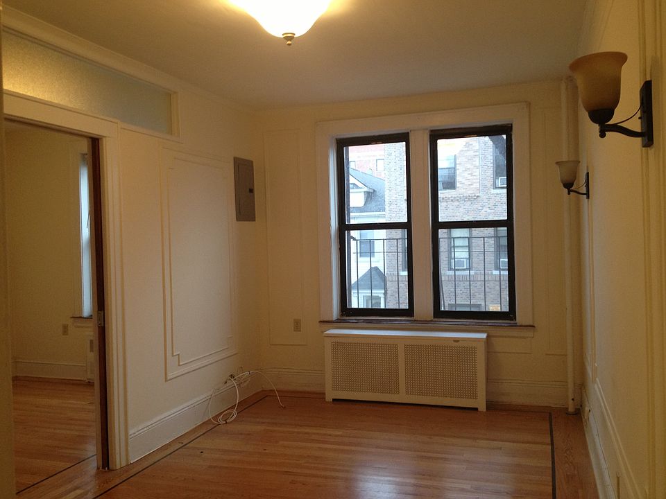 1st image of 3753 62nd St APT 1E