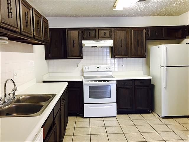 1st image of 10914 Bexley Dr #914