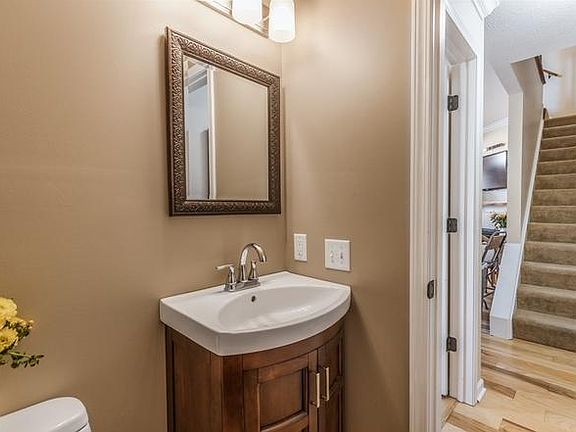 3rd image of 804 Sonie Dr #804