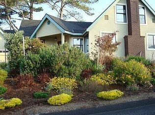 389 Fallbrook St, Cambria, CA 93428