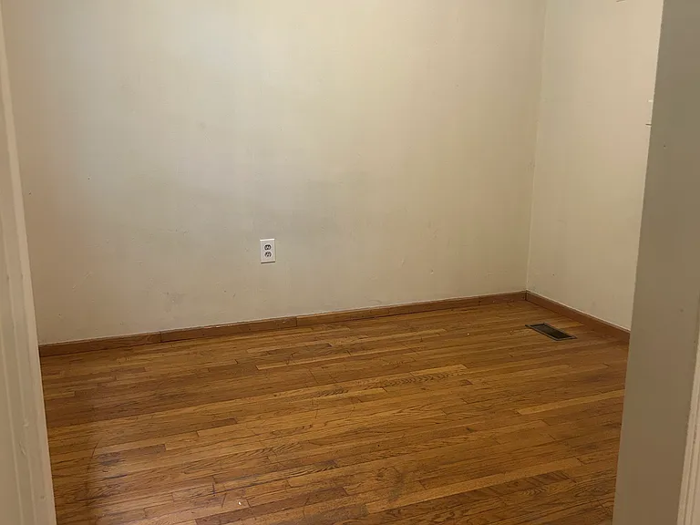 304 Wade Rd #4 — Photo 5