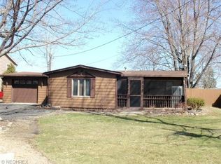 12279 Alton Dr, Grafton, OH 44044