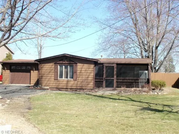 12279 Alton Dr, Grafton, OH 44044