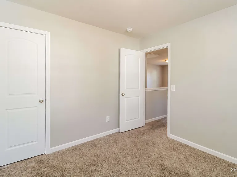 832 Oak Bend Dr — Photo 7