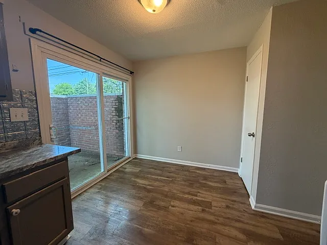 1831 Merritt Dr #B — Photo 2