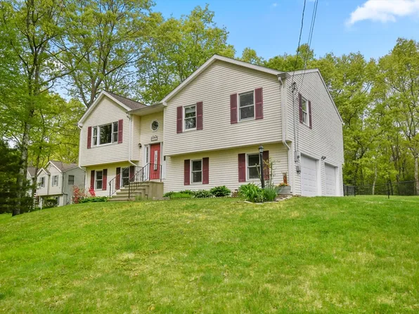 70 New Boston Rd, Dudley, MA 01571