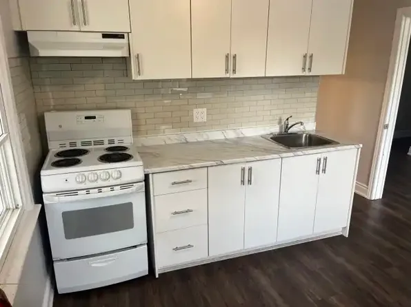 25 Forsythe St #1A, Fort Erie, ON L2A 1X1