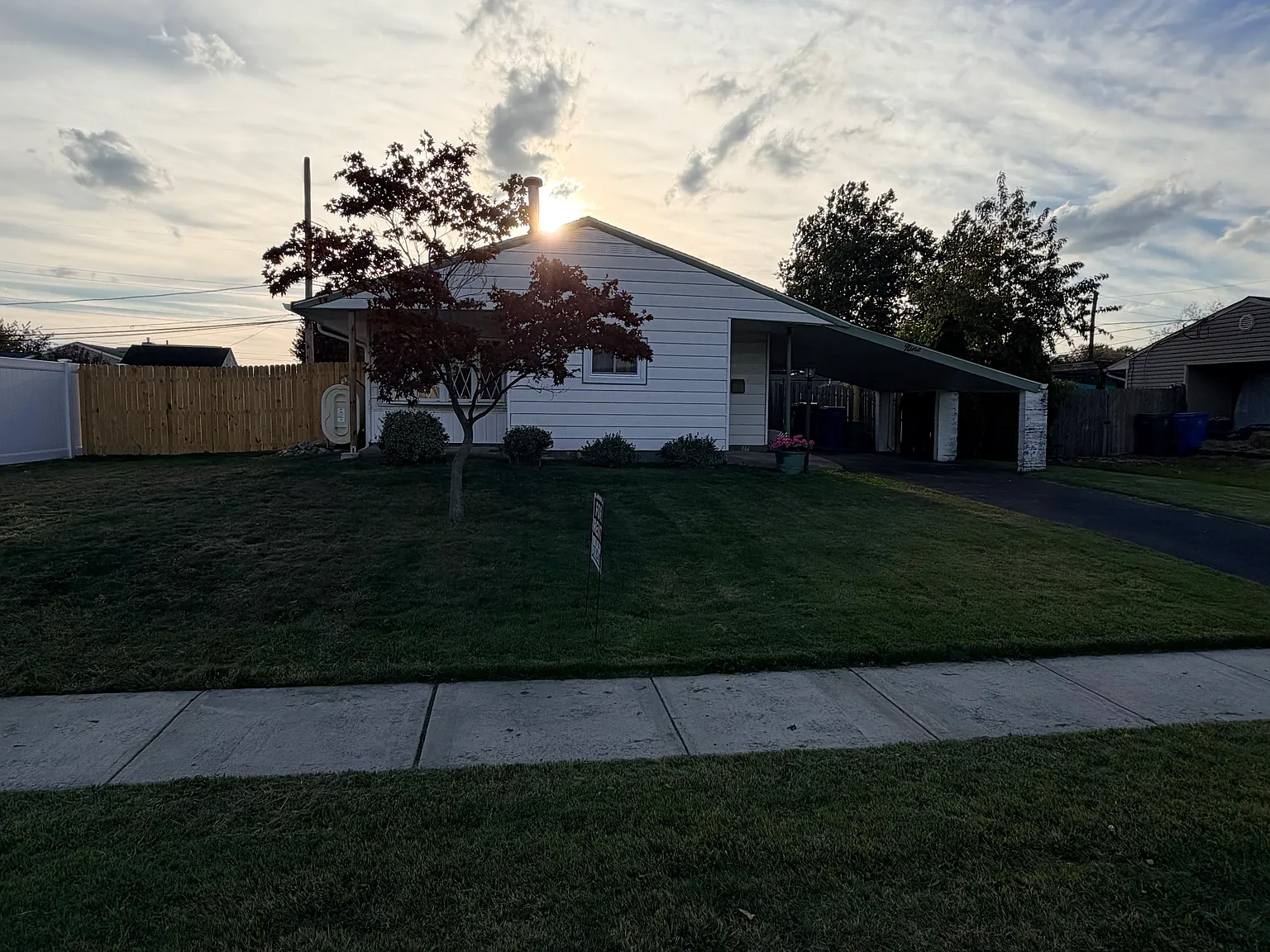 3 bed, 1000 sqft, $2,650 — Photo 2