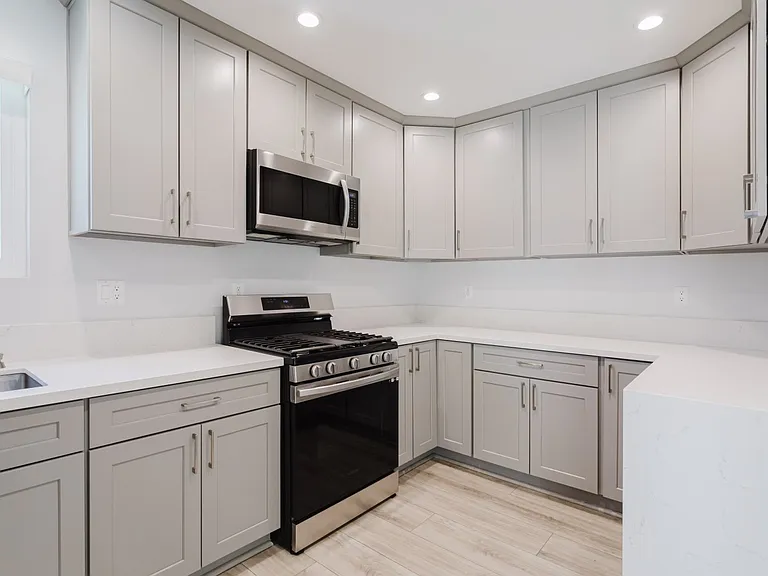 14151 Gager St — Photo 11