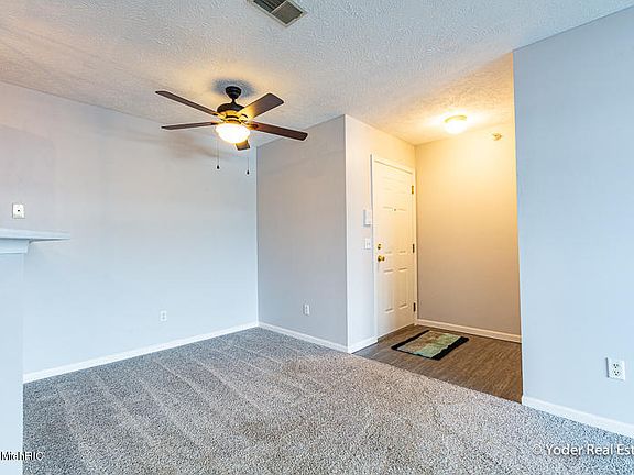 4th image of 8546 Jasonville Ct SE #18