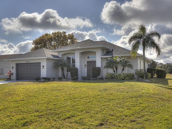 3rd image of 12019 SW Kingsway Cir