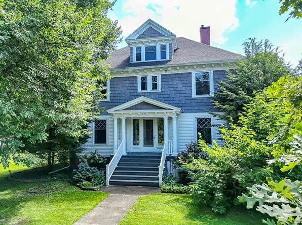 57 Elm St, Potsdam, NY 13676