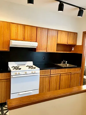 Rented by Daniel Gale Associates Inc of East Norwich | media 14