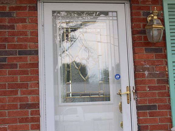 3rd image of 8800 Cotswold Dr