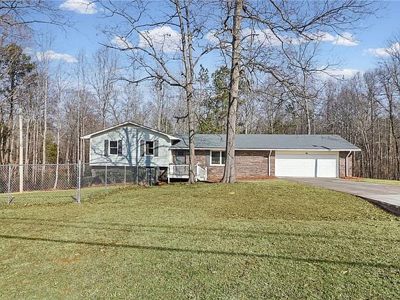 2nd image of 101 Dock Hyde Rd