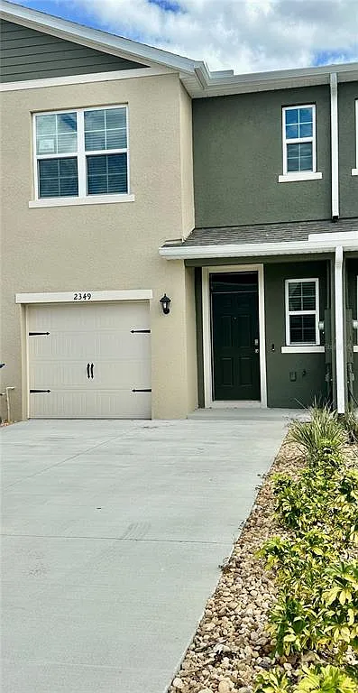 3 bed, 2.5 bath, 1515 sqft, $1,900 — Photo 2