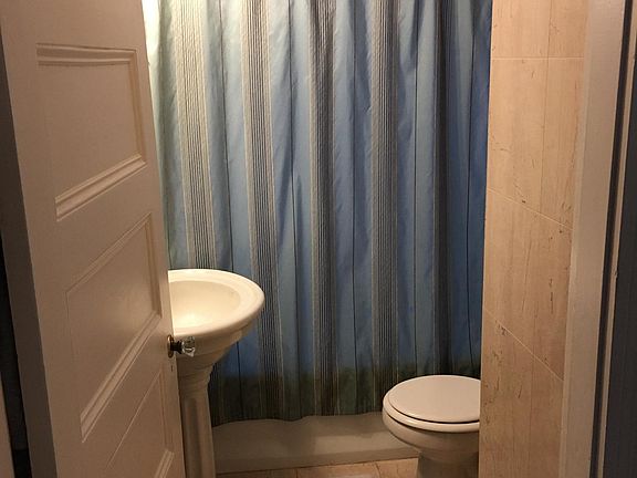 2nd Floor Bathroom