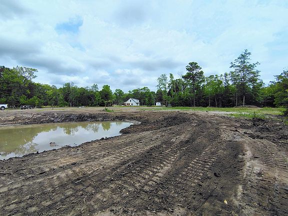 5th image of 735 Hemingway Rd.