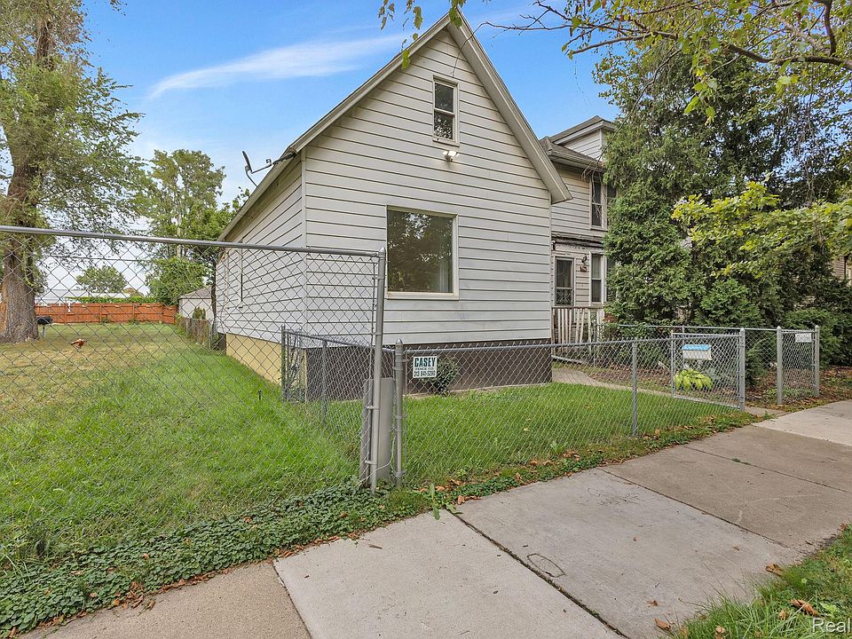 4450 Military St, photo 3