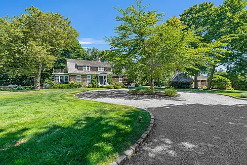 80 Tuckahoe Ln Photo 1
