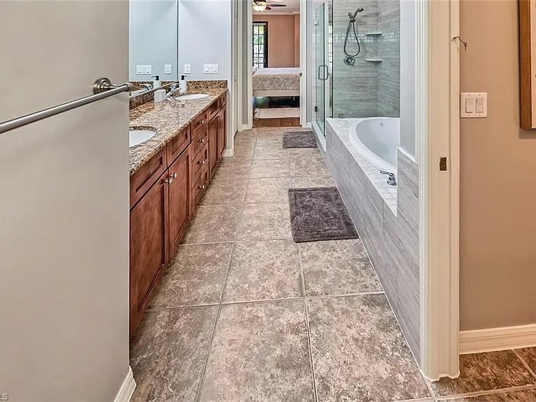 8949 Malibu St #304 — Photo 15